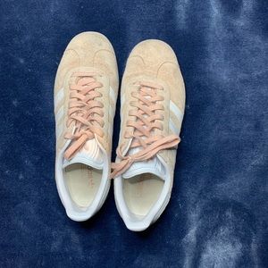 Adidas Gazelle Sneakers